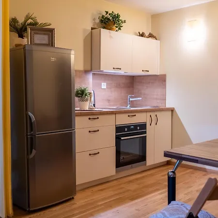 Cozy With Inner Yard