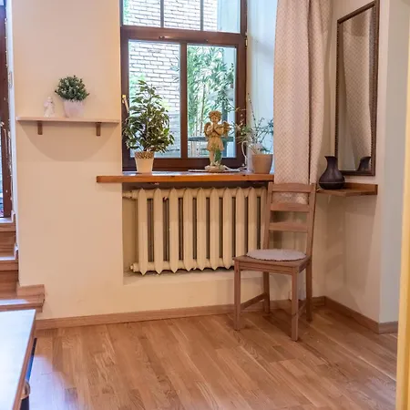 Apartment Cozy With Inner Yard